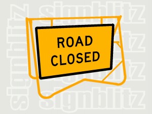 SWT2-4 Road Closed Sign on Swing Stand CL1 Ref 900x600mm